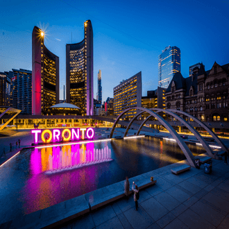 Toronto के लिए अंतिम मिनट की उड़ान