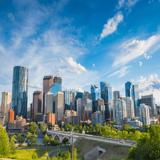 Calgary के लिए अंतिम मिनट की उड़ान