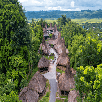 Last minute flight to Waingapu