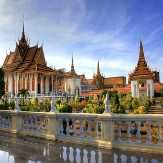 Voo de última hora para Phnom Penh