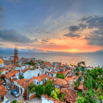 Puerto Vallarta के लिए अंतिम मिनट की उड़ान